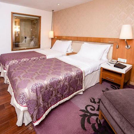 Hotel Bawa International Mumbai Bagian luar foto