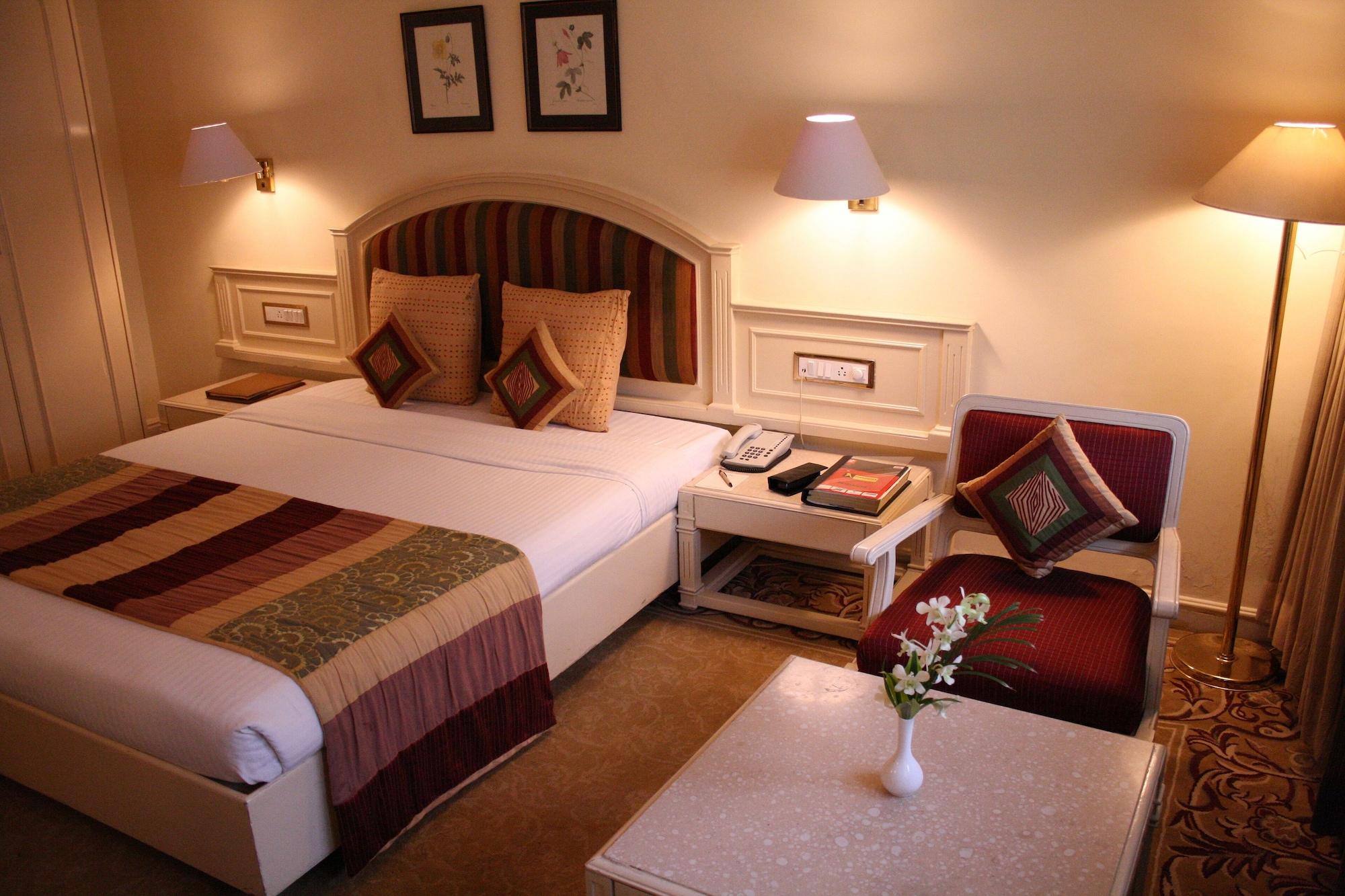 Hotel Bawa International Mumbai Bagian luar foto