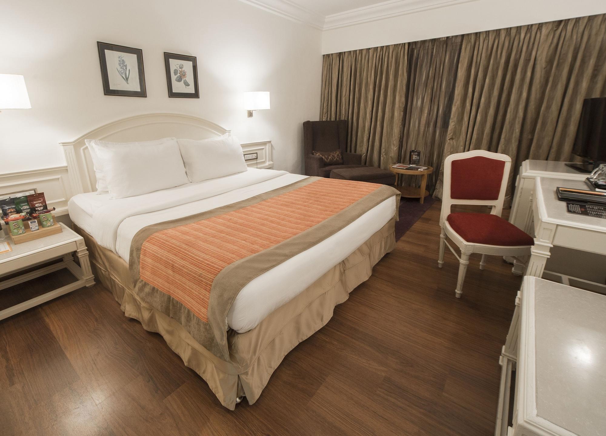 Hotel Bawa International Mumbai Bagian luar foto