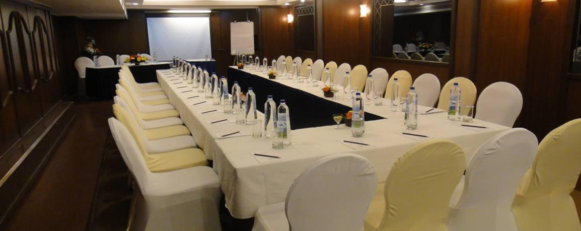 Hotel Bawa International Mumbai Bagian luar foto