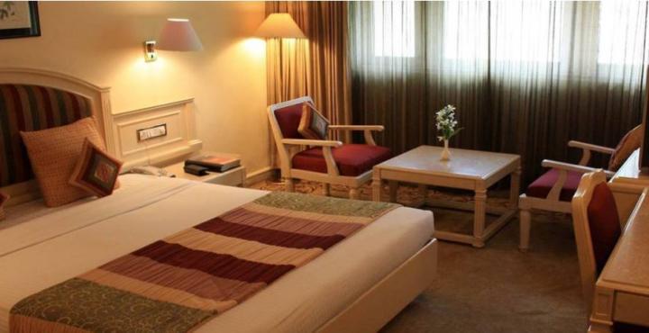 Hotel Bawa International Mumbai Bagian luar foto