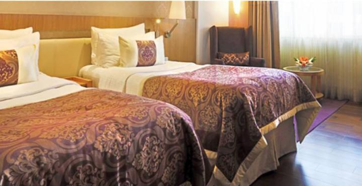 Hotel Bawa International Mumbai Bagian luar foto