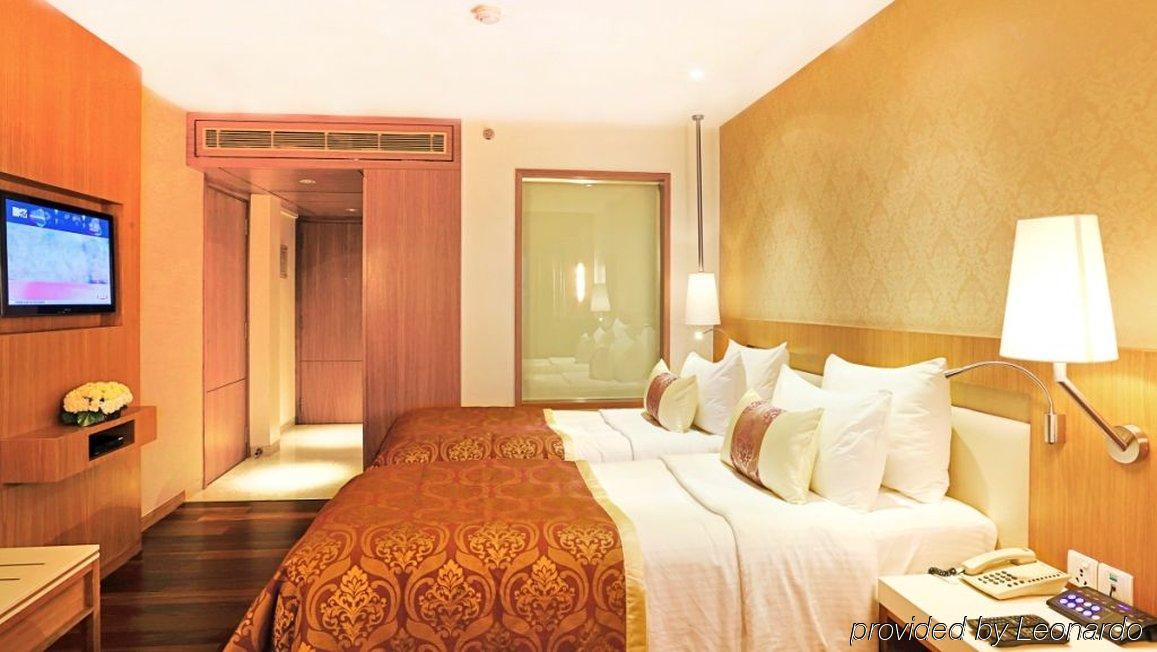 Hotel Bawa International Mumbai Bagian luar foto